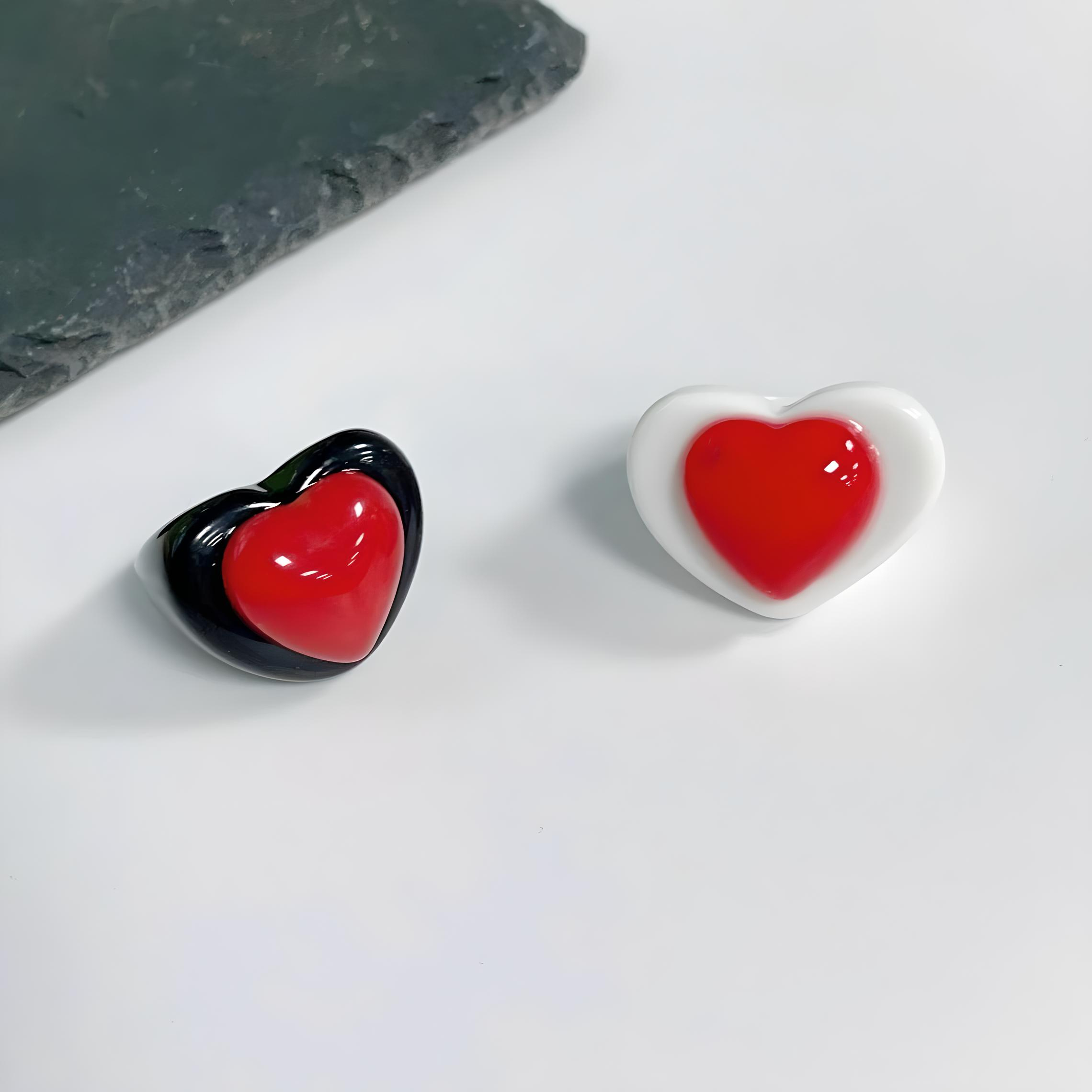 Trendy Acrylic Red Heart Rings 